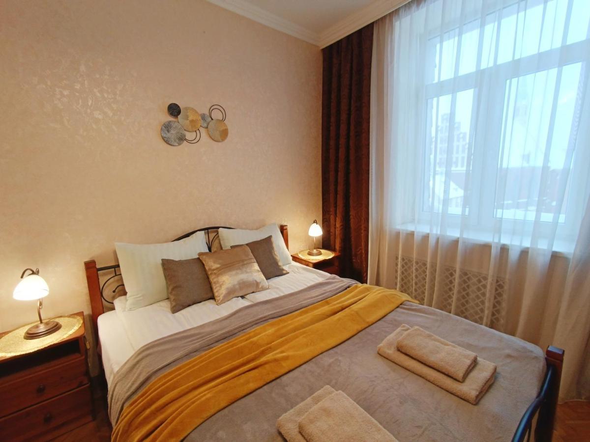Old Town Retreat With Stunning Views 2 Bedroom Apartment Nearby The Church Of Saint Peter Riga Exterior foto