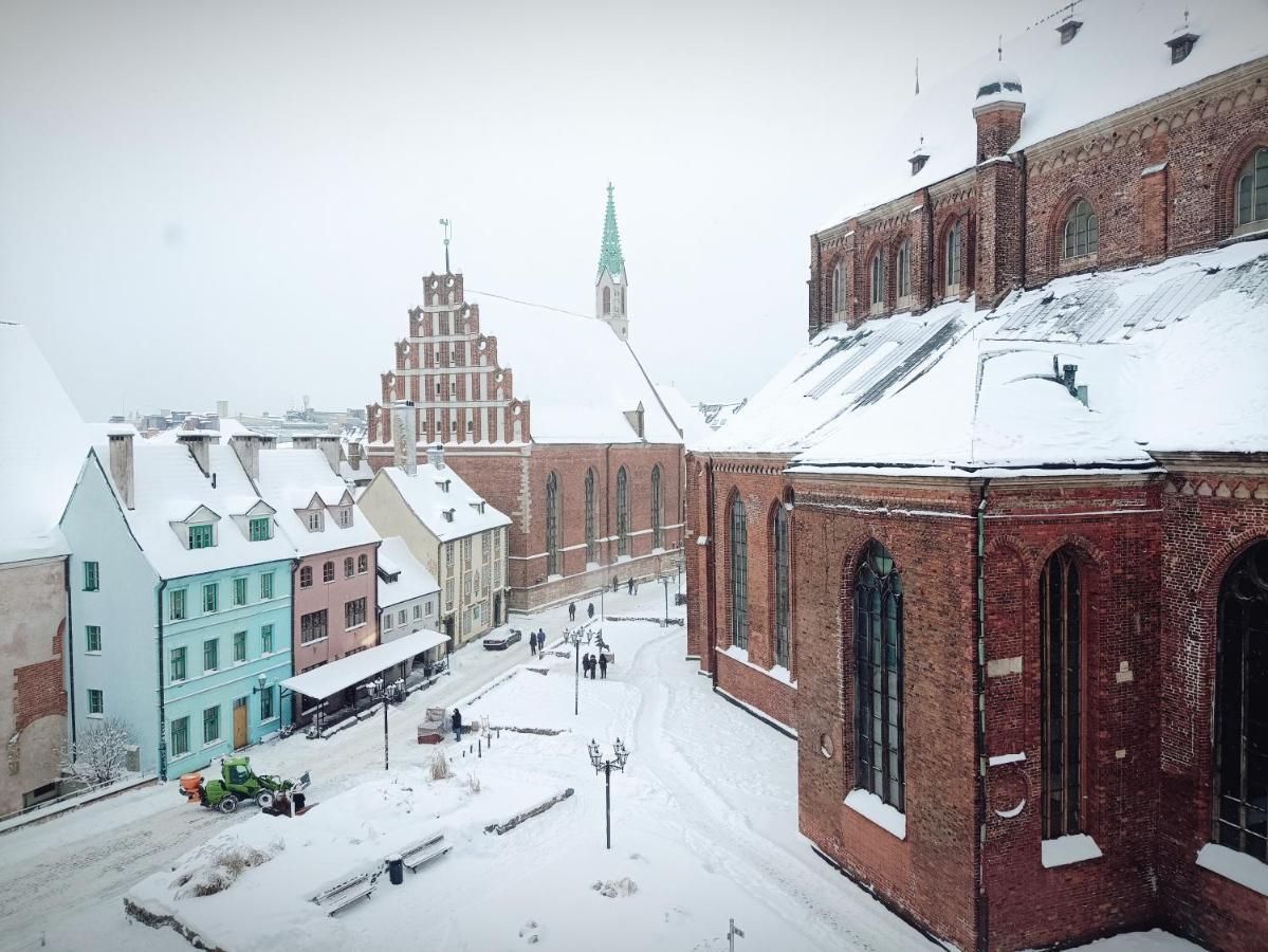 Old Town Retreat With Stunning Views 2 Bedroom Apartment Nearby The Church Of Saint Peter Riga Exterior foto
